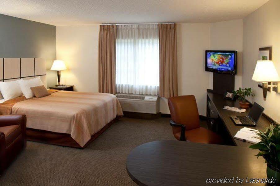 Sonesta Simply Suites Wichita Airport Exterior foto